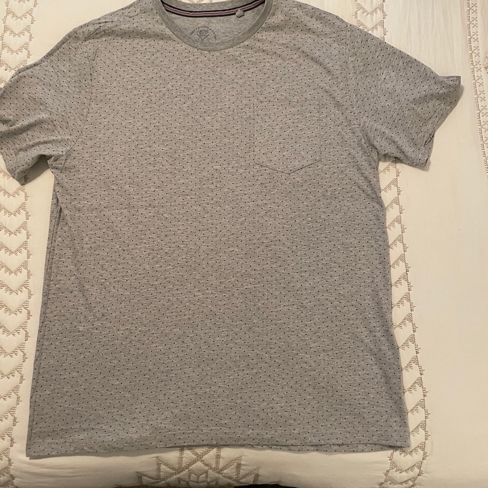 Men’s t shirt
